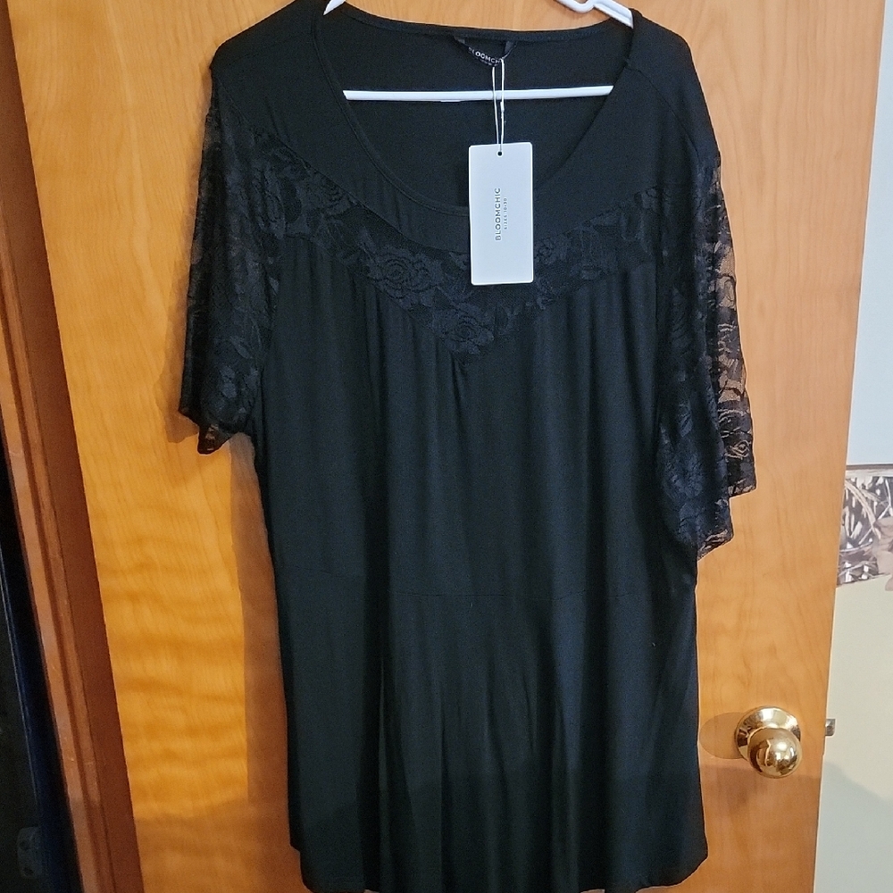 BloomChic Elegant Black Top